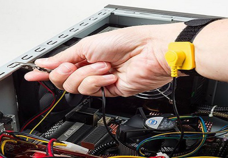 Vòng tay chống tĩnh điện